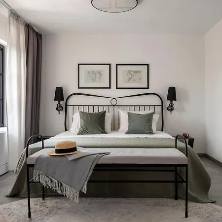 Bridges فندق فيليكو ترنوفو