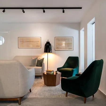 Bridges ホテル ヴェリコ・タルノヴォ